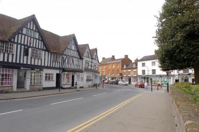 Alcester is in the running to be become one of the UK's latest cities to mark the Queen's Platuinum Jubilee.