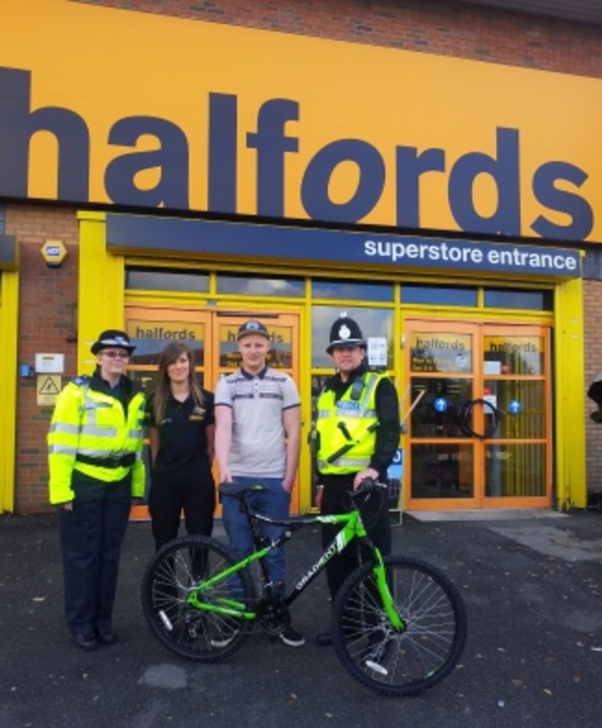 halfords police bike